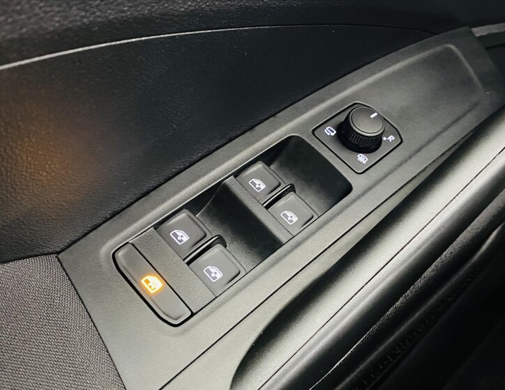 Škoda Fabia Hatchback 999,0 59 kw