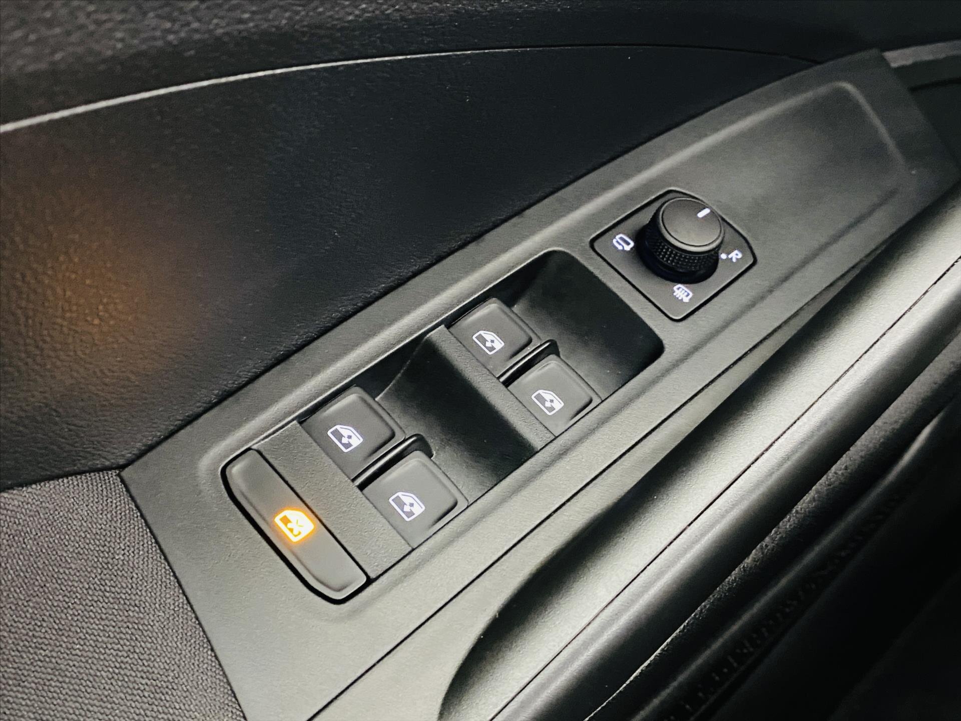 Škoda Fabia Hatchback 999,0 59 kw