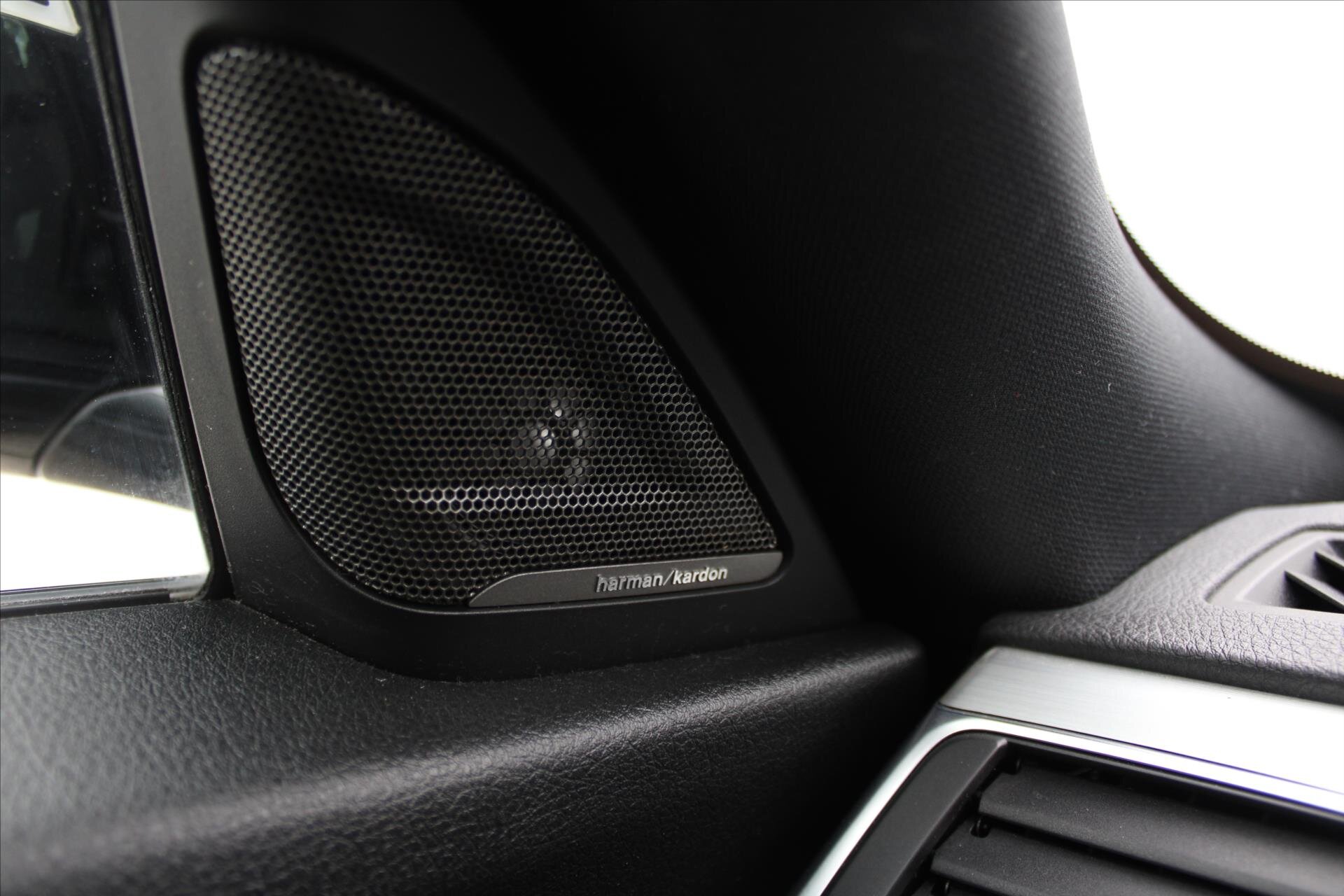 BMW Řada 3 Liftback 3,0 l 190 kw