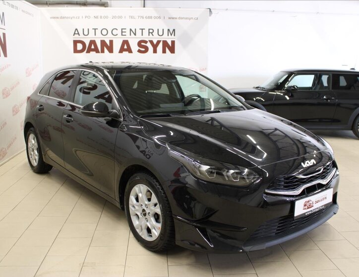 KIA Ceed Hatchback 1,5 l 117 kw