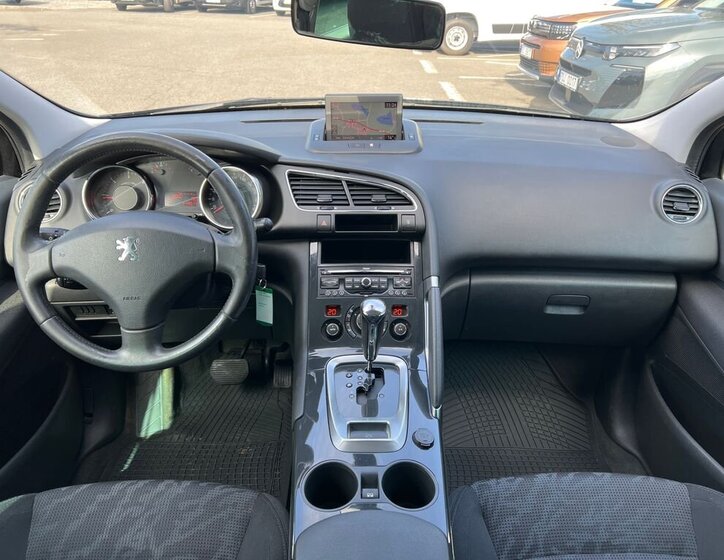 Peugeot 3008 MPV 2,0 l 120 kw