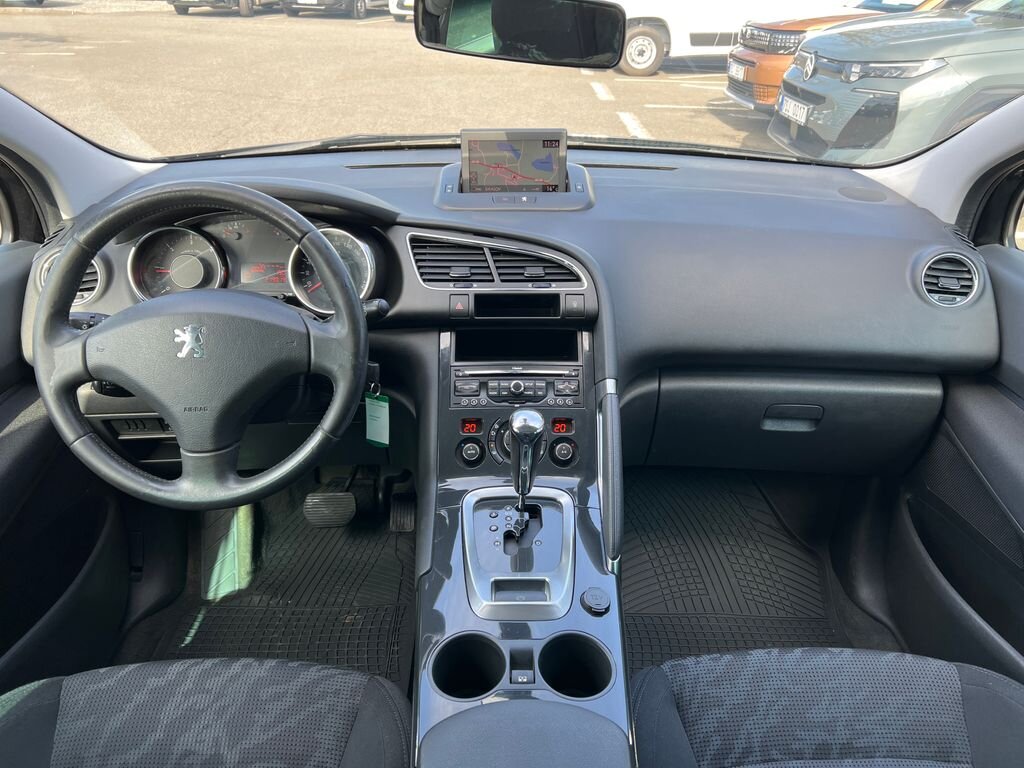 Peugeot 3008 MPV 2,0 l 120 kw