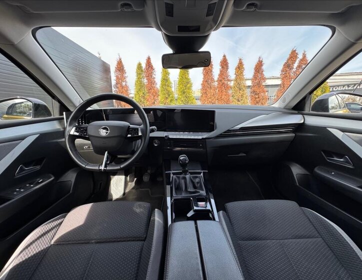 Opel Astra Hatchback 1,2 l 81 kw