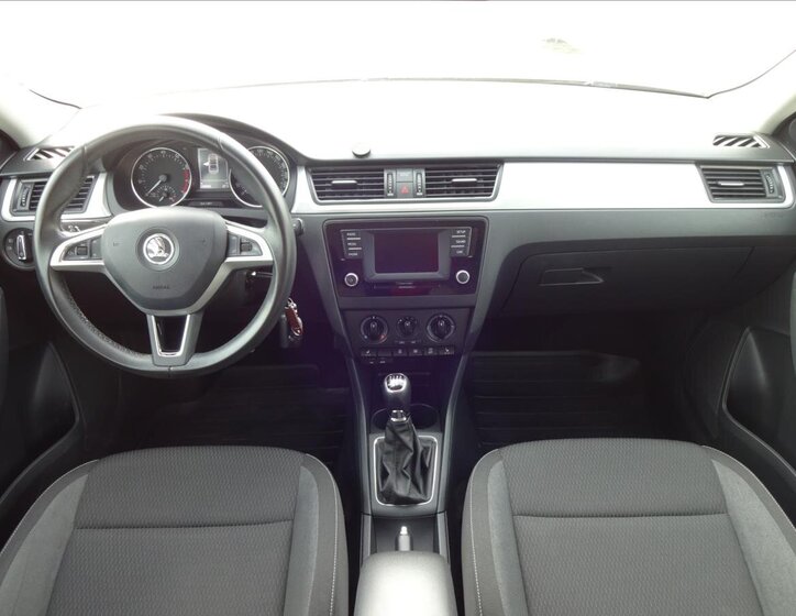 Škoda Rapid Sedan / Limuzína 1,2 l 66 kw