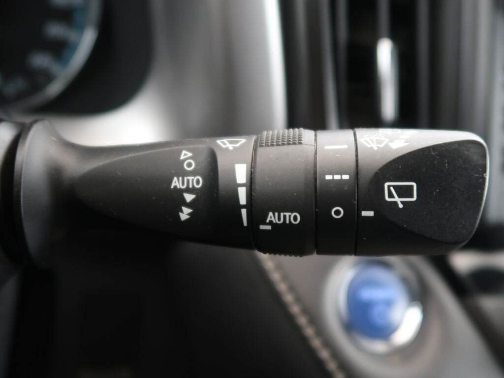 Toyota RAV4 SUV / Terénní 2,5 l 114 kw