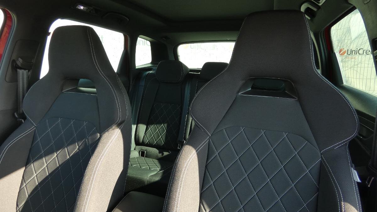 Škoda Karoq SUV / Terénní 1,5 l 110 kw