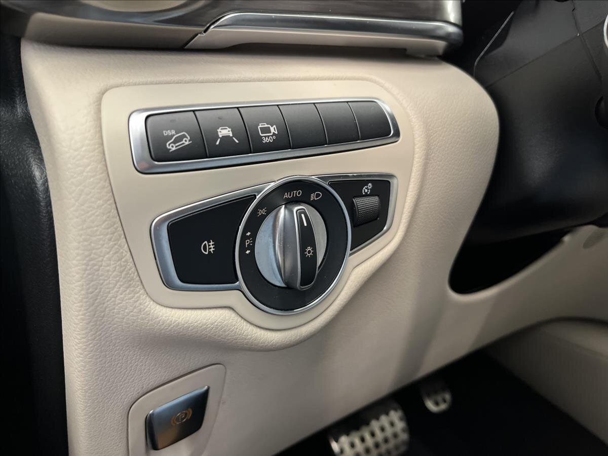 Mercedes-Benz Třídy V MPV 2,0 l 174 kw