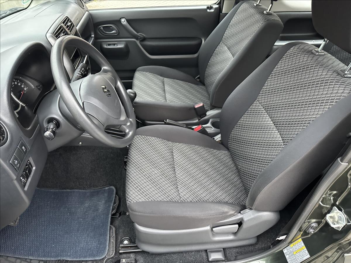 Suzuki Jimny SUV 1,3 l 63 kw