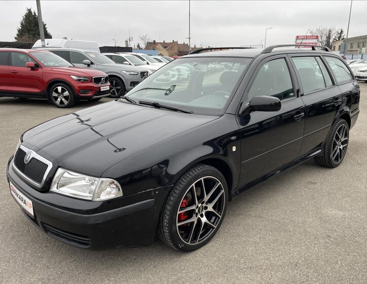 Škoda Octavia 1