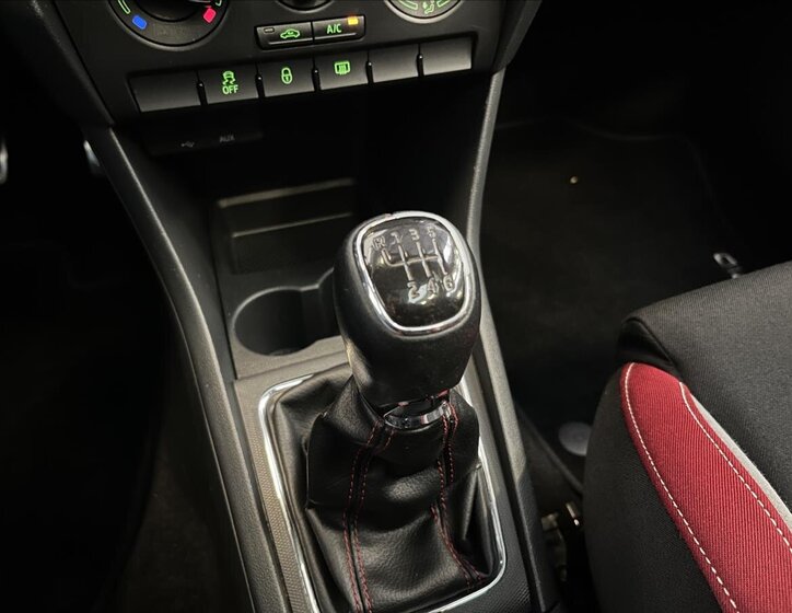 Škoda Rapid Hatchback 1,2 l 77 kw