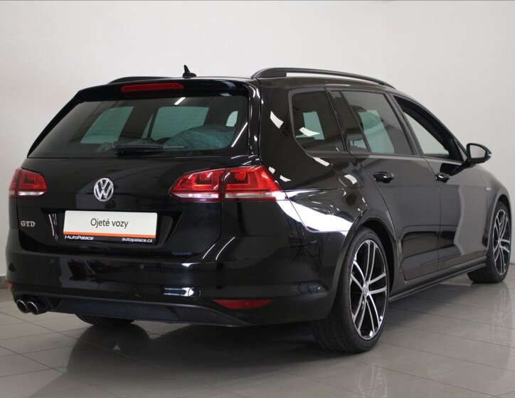 Volkswagen Golf Kombi 2,0 l 135 kw