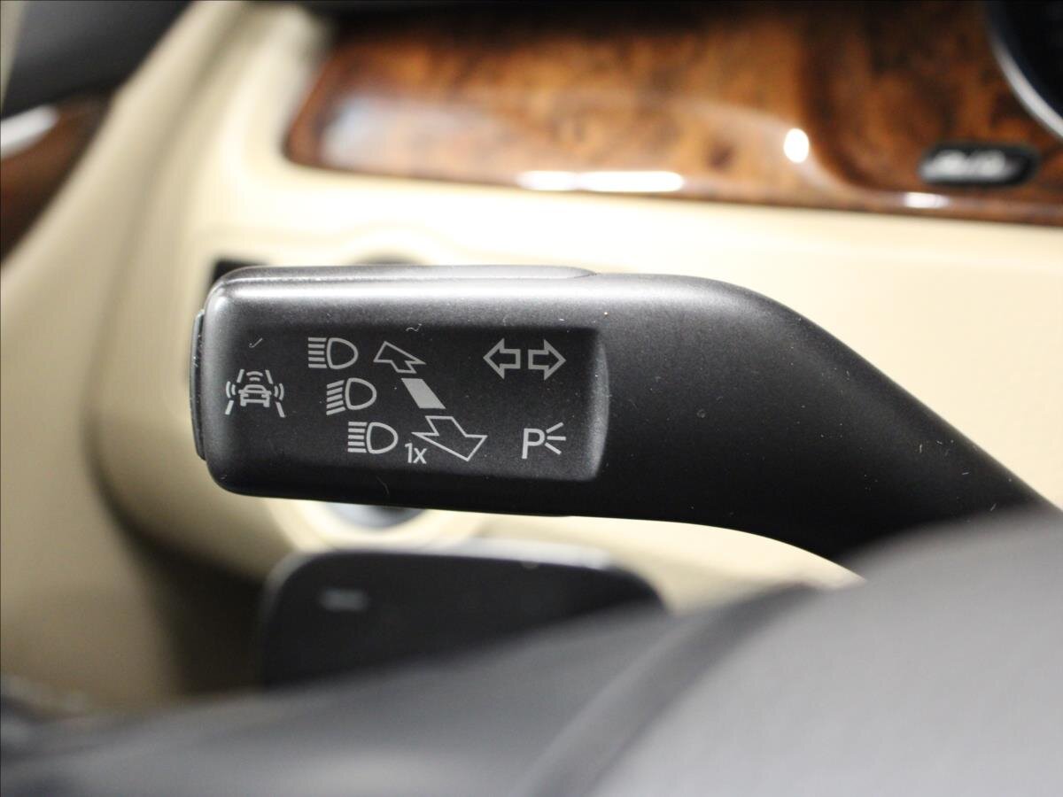 Volkswagen CC Sedan 3,6 l 220 kw