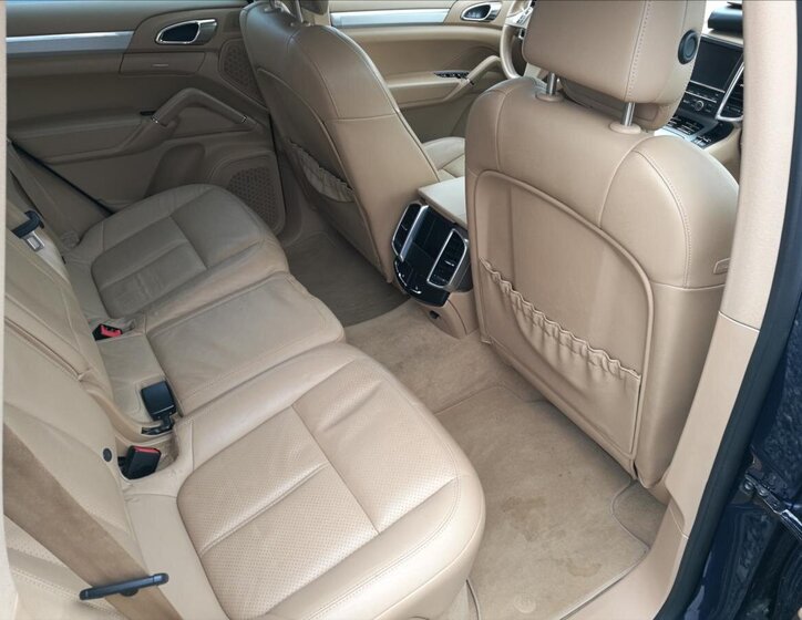 Porsche Cayenne Kombi 3,0 l 180 kw