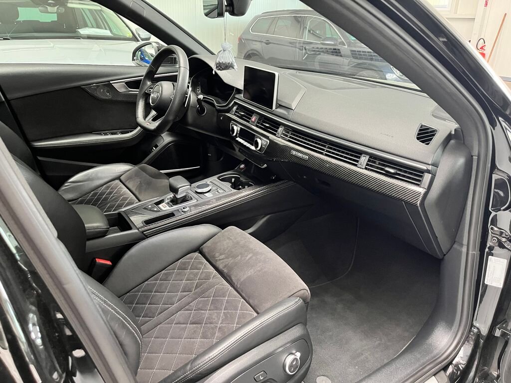 Audi RS4 Kombi 2,9 l 331 kw