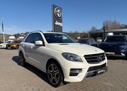 Mercedes-Benz Třídy M SUV / Terénní 3,0 l 190 kw