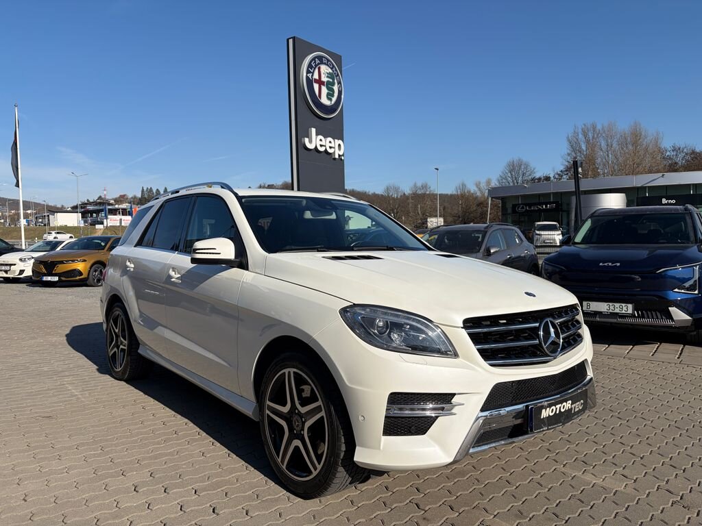 Mercedes-Benz Třídy M SUV / Terénní 3,0 l 190 kw