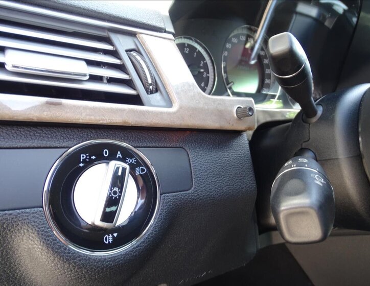 Mercedes-Benz Třídy E 19