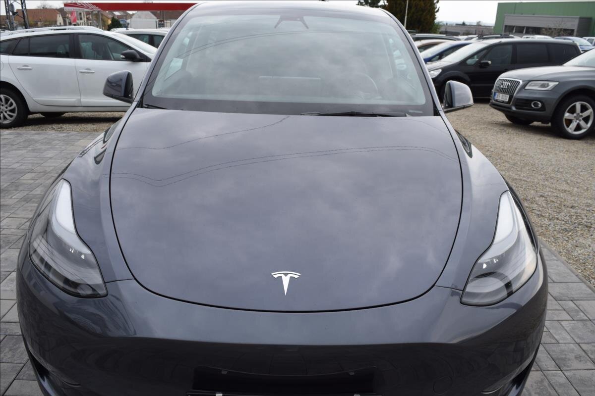 Tesla Model Y SUV / Terénní 0,0 378 kw