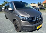 Volkswagen Caravelle 1