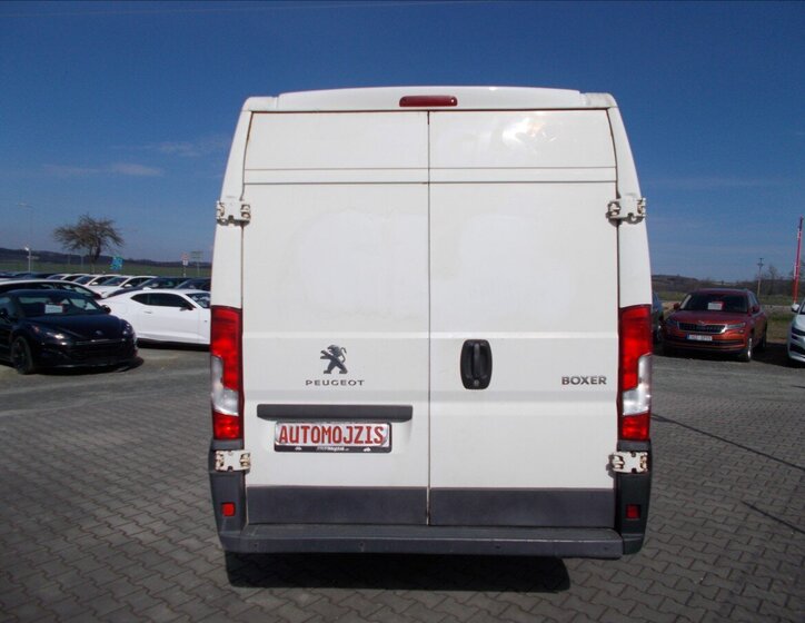 Peugeot Boxer Skříň 2,0 l 120 kw