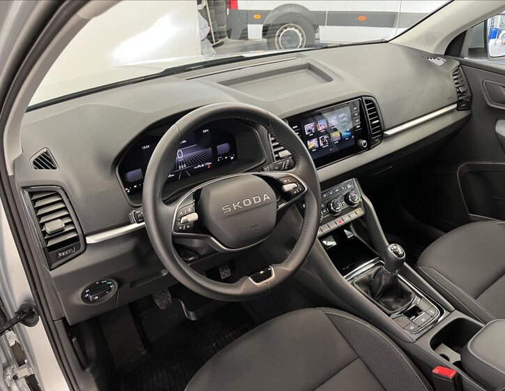 Škoda Karoq SUV 1,5 l 110 kw