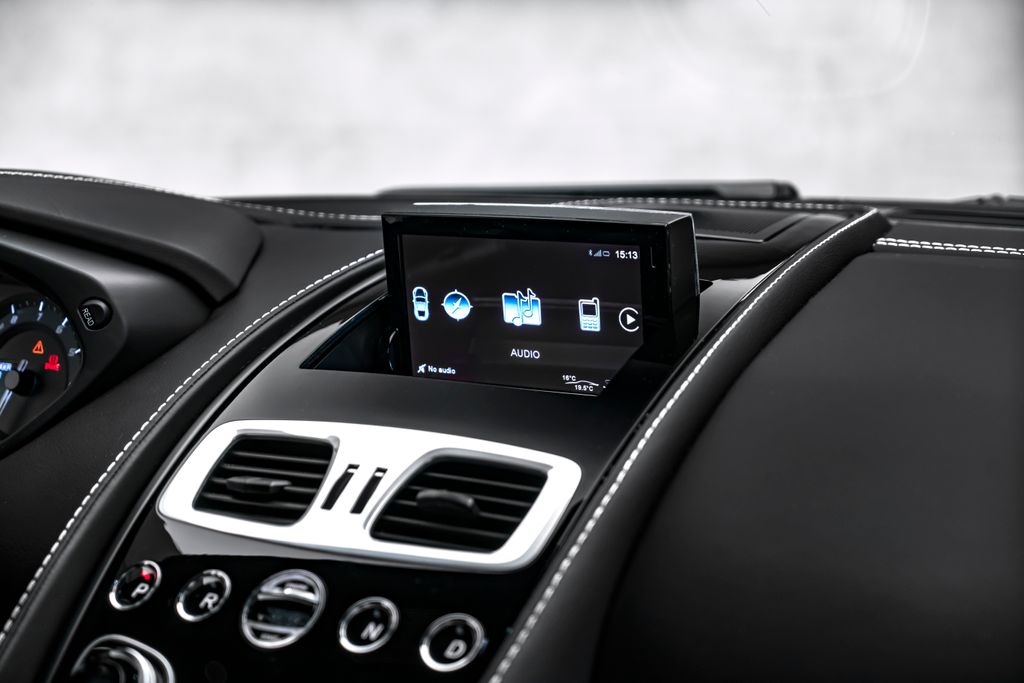 Aston Martin Vanquish