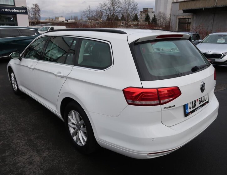 Volkswagen Passat Kombi 2,0 l 110 kw