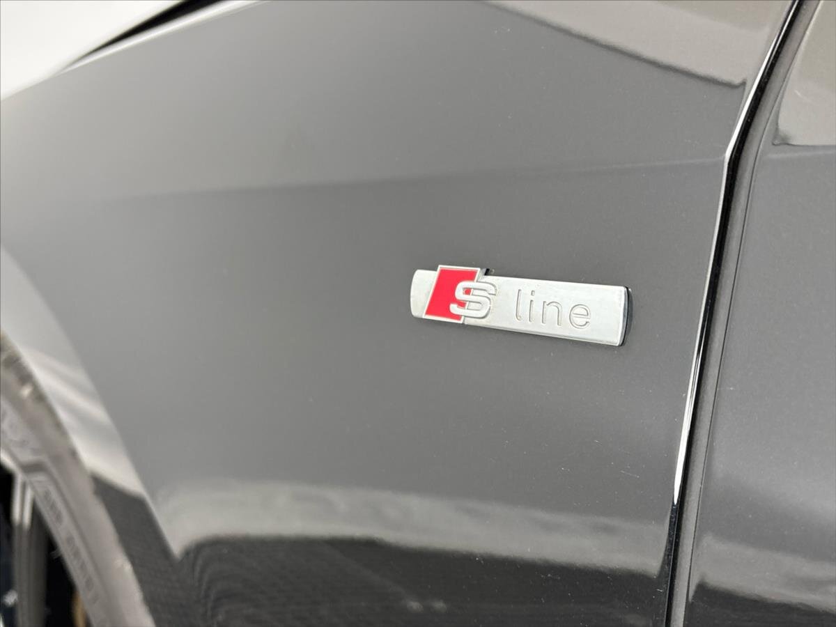 Audi A8 Sedan / Limuzína 3,0 l 210 kw