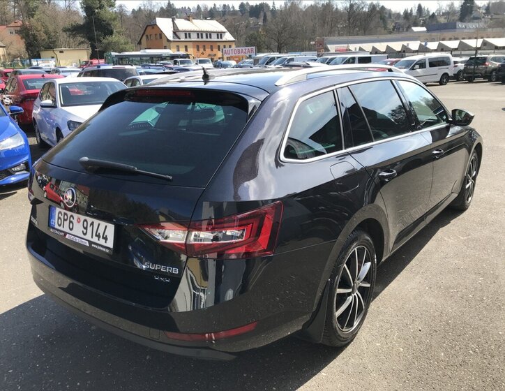 Škoda Superb Kombi 2,0 l 140 kw