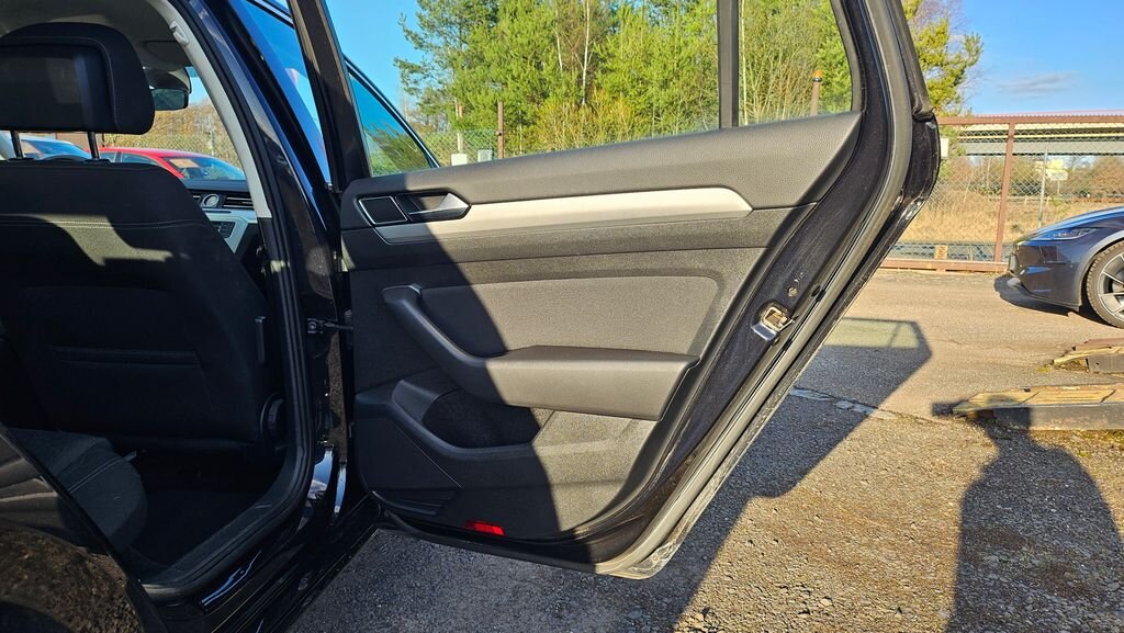 Volkswagen Passat Kombi 1,6 l 88 kw