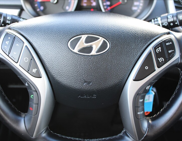 Hyundai i30 13