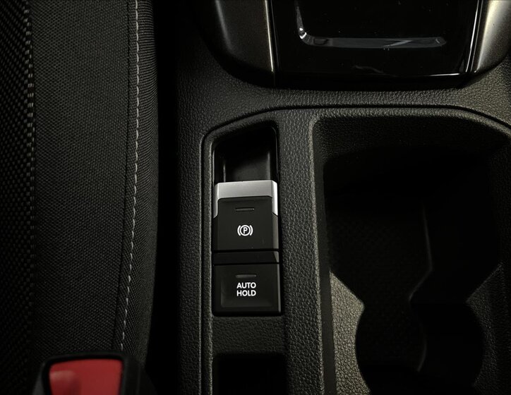 Volkswagen T-Roc SUV / Terénní 1,5 l 110 kw