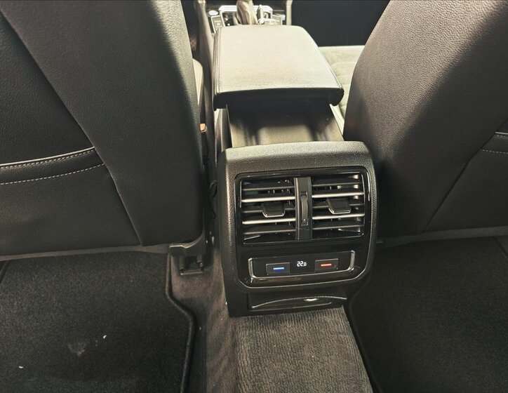 Volkswagen Passat Kombi 1,4 l 110 kw