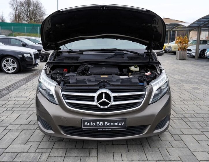 Mercedes-Benz Třídy V MPV 2,1 l 140 kw