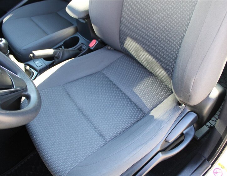 Toyota Corolla Sedan 1,6 l 97 kw