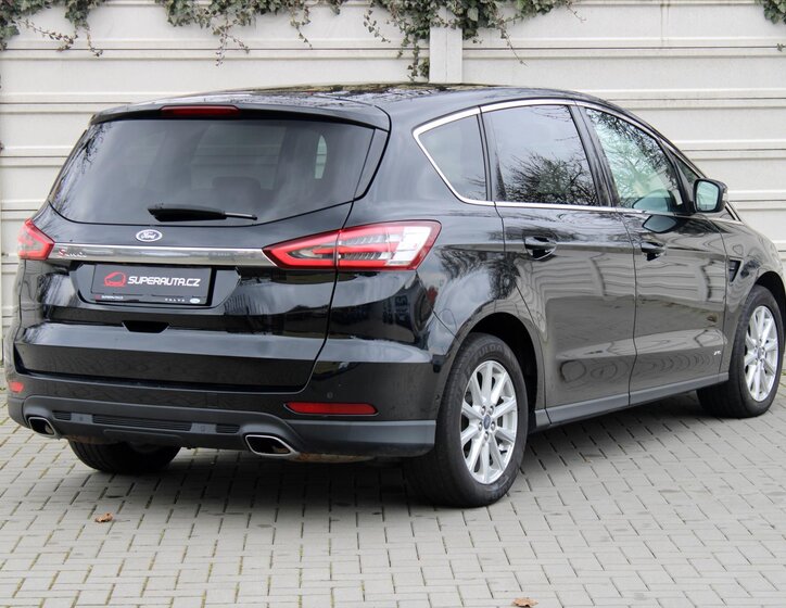 Ford S-MAX 6