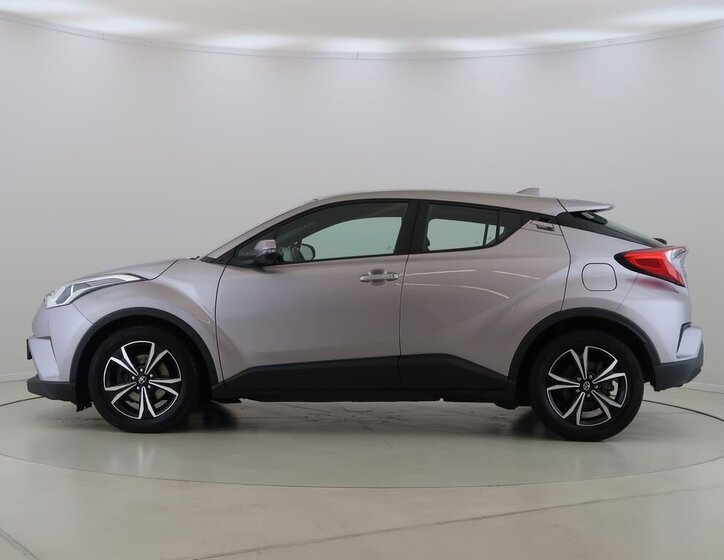Toyota C-HR SUV / Terénní 1,8 l 72 kw