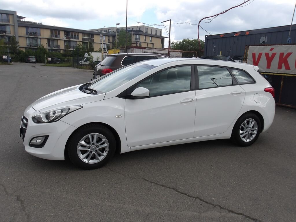 Hyundai i30 Kombi 1,6 l 88 kw