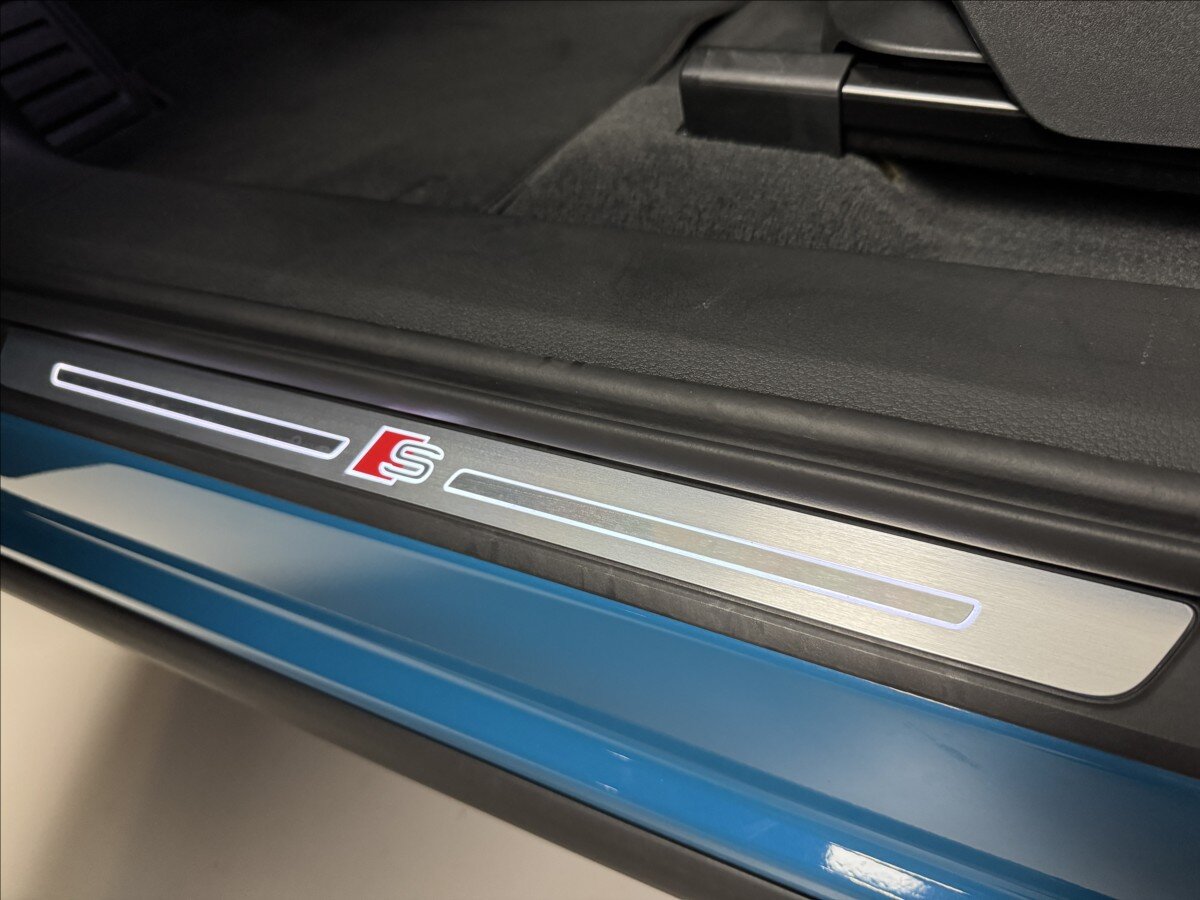 Audi e-tron SUV 0,0 300 kw