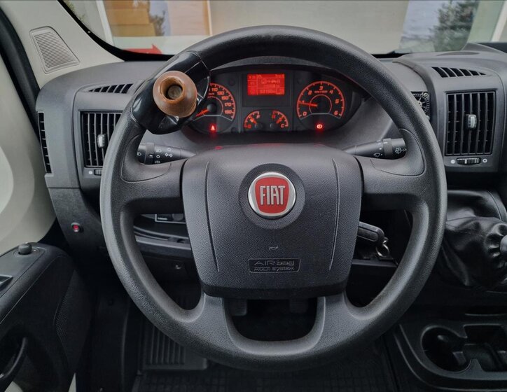 Fiat Ducato Skříň 3,0 l 100 kw