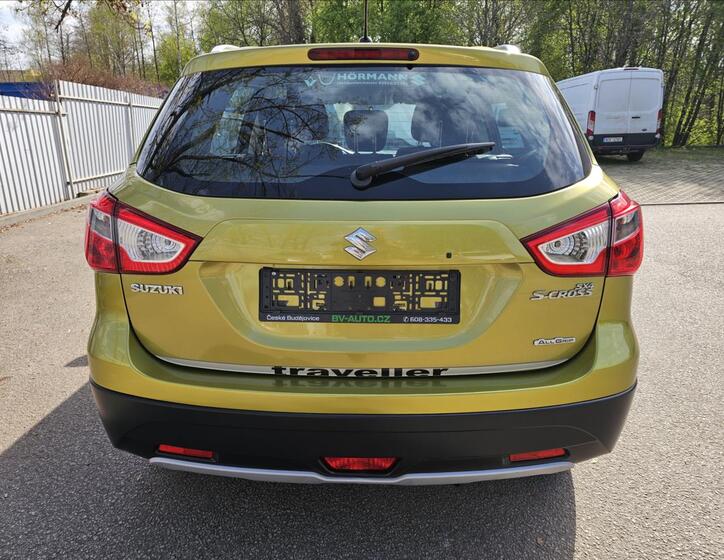 Suzuki SX4 S-Cross 5