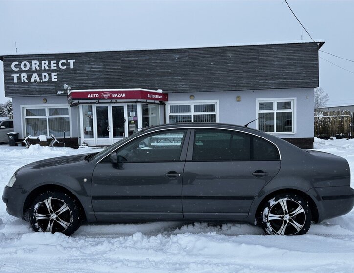 Škoda Superb Sedan 2,0 l 103 kw