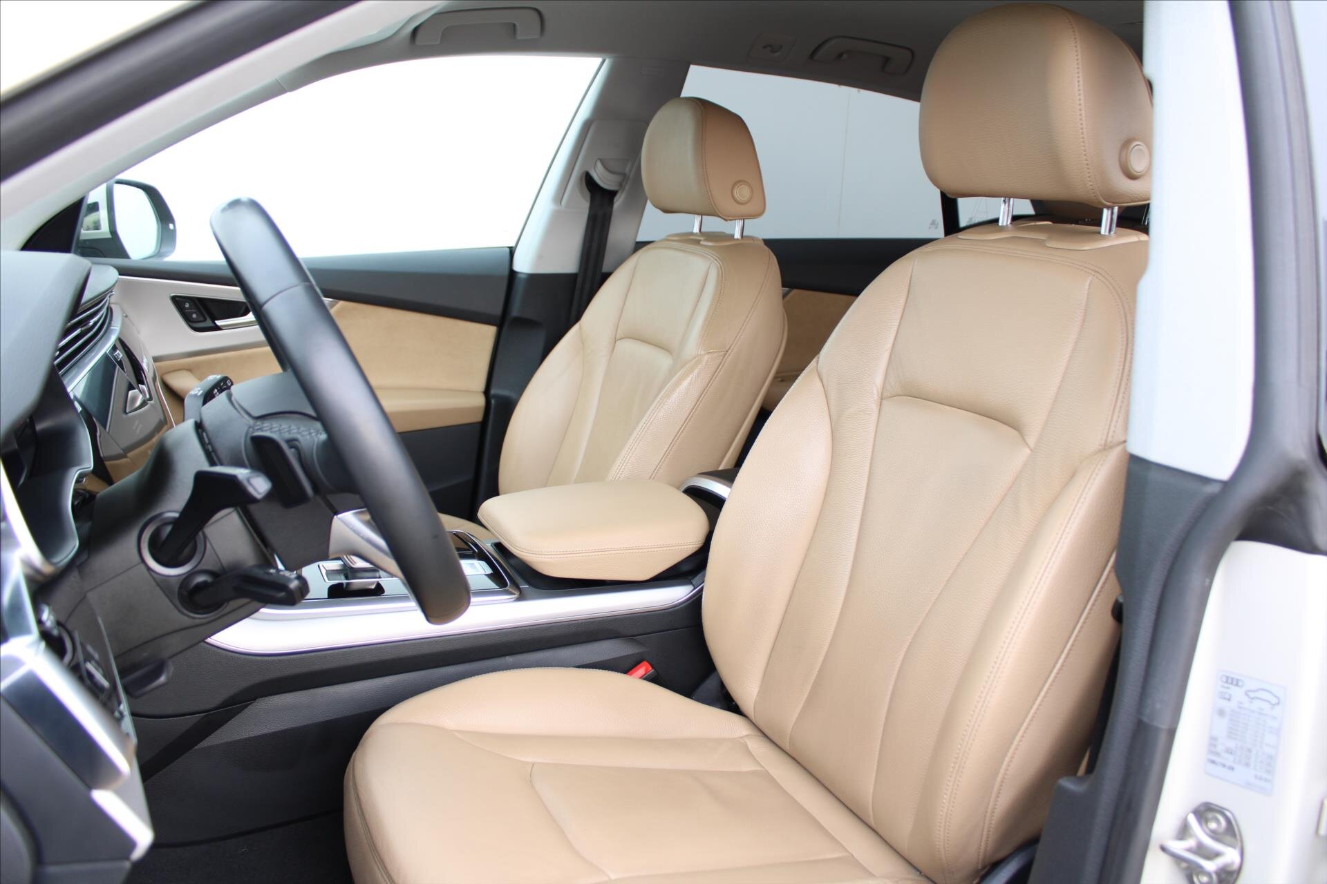 Audi Q8 SUV / Terénní 3,0 l 250 kw