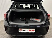 Volkswagen T-Roc SUV / Terénní 2,0 l 140 kw