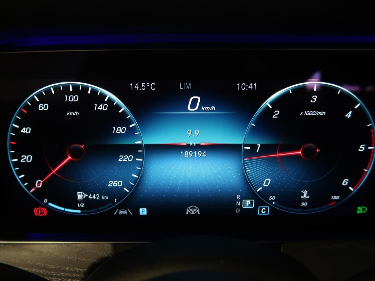 Mercedes-Benz Třídy E Kombi 2,0 l 143 kw