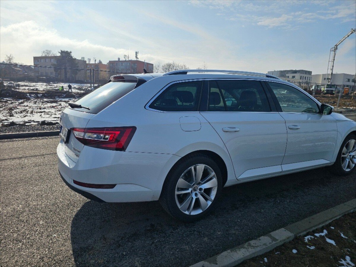 Škoda Superb Kombi 0,0 140 kw