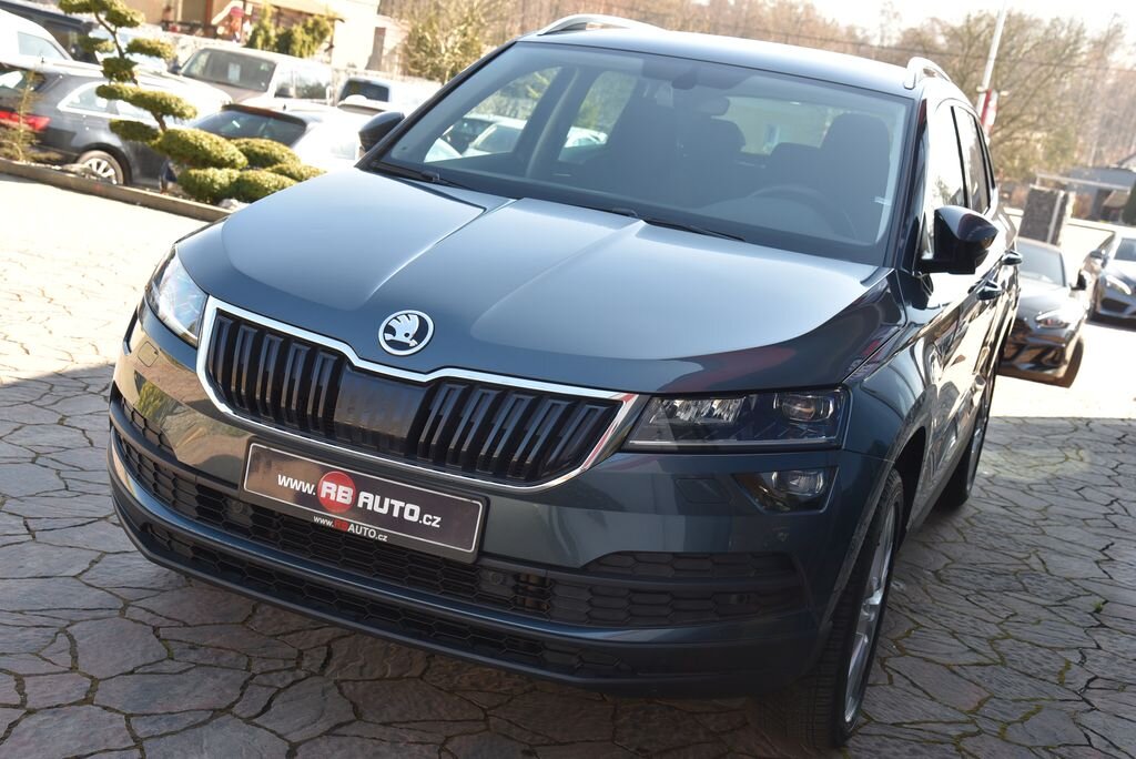 Škoda Karoq SUV / Terénní 1,5 l 110 kw