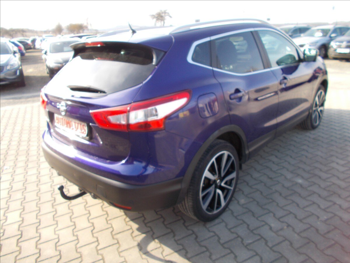 Nissan Qashqai SUV / Terénní 1,6 l 120 kw