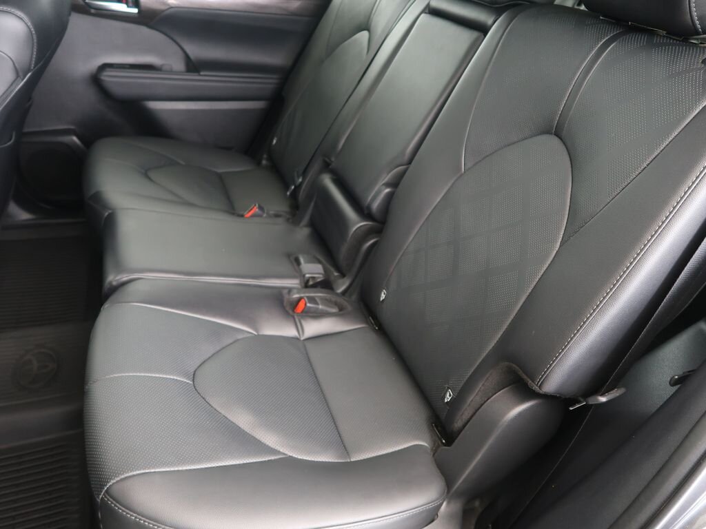 Toyota Highlander Kombi 2,5 l 140 kw