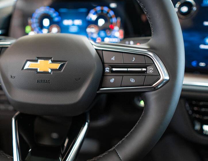 Chevrolet Suburban SUV 6,2 l 313 kw